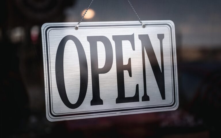 découvrez l'art de l'hospitalité : services chaleureux, accueil personnalisé et expériences mémorables pour tous vos visiteurs.