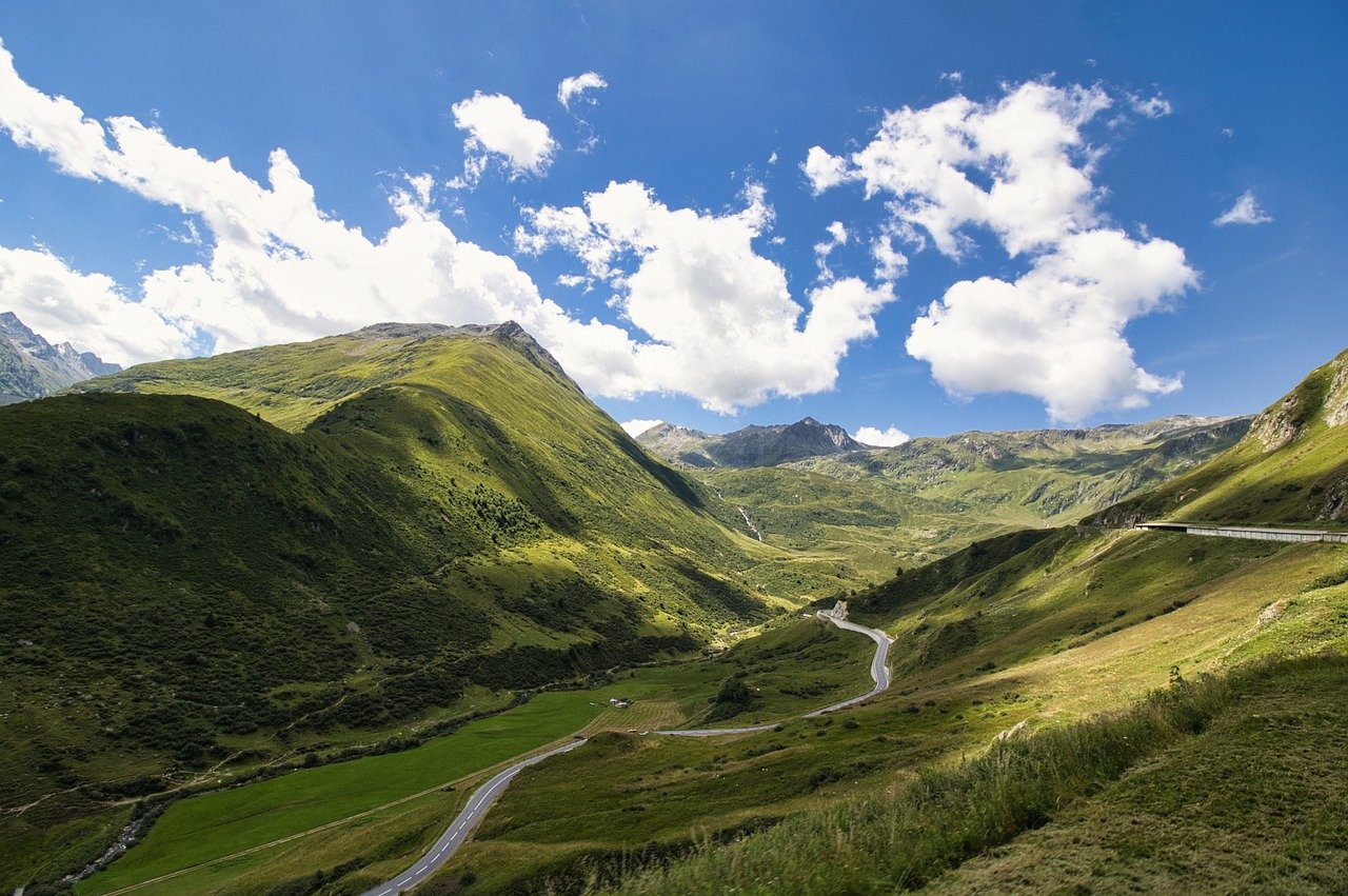 découvrez l'art du voyage léger avec nos conseils pratiques et astuces pour voyager sans encombre. apprenez à réduire votre bagage tout en gardant l'essentiel pour un voyage serein et agréable.