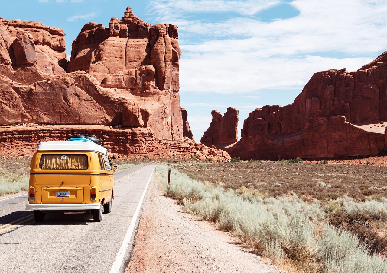 découvrez les meilleures applications pour organiser, planifier et optimiser votre road trip. trouvez les itinéraires, hébergements, points d'intérêt et conseils indispensables pour un voyage inoubliable sur la route.