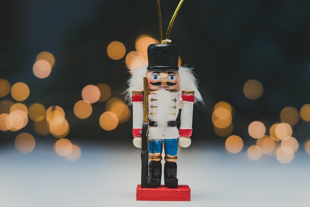 découvrez les traditions de noël à travers le monde, de la décoration des sapins aux repas festifs, et plongez dans l'esprit des fêtes avec des histoires et des coutumes uniques qui rendent cette période de l'année si spéciale.