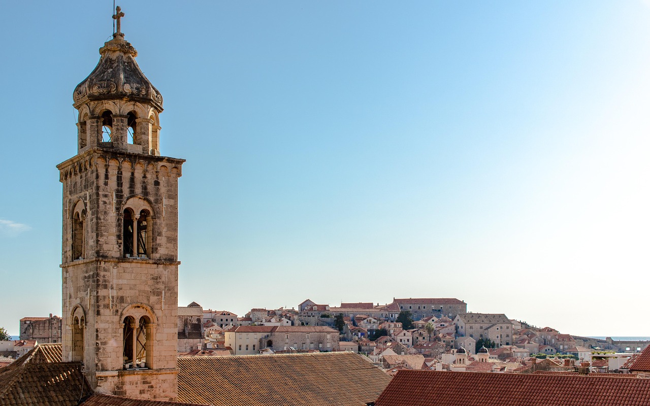 découvrez la croatie, une destination touristique exceptionnelle alliant plages paradisiaques, richesse culturelle et paysages naturels époustouflants. planifiez votre voyage en croatie pour une expérience inoubliable.