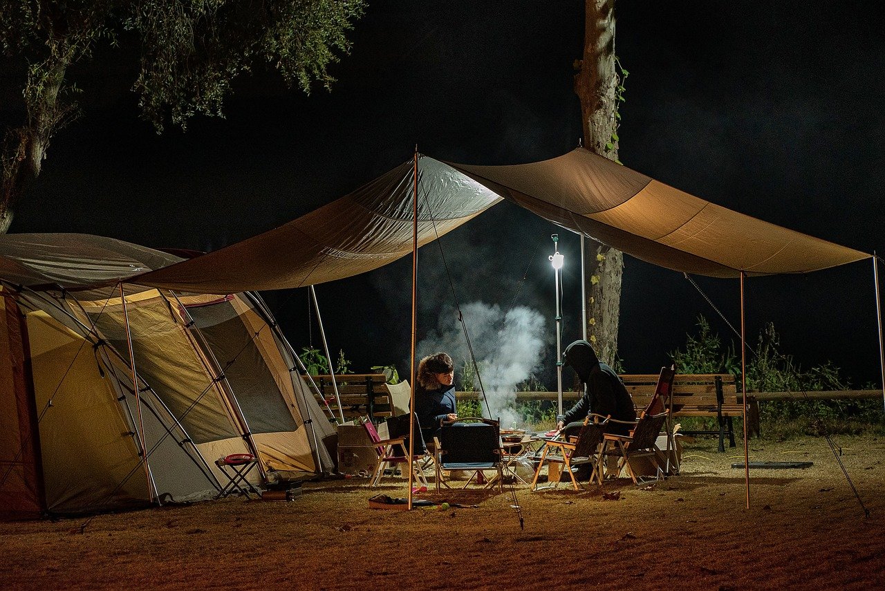 découvrez notre guide complet sur le camping : conseils pratiques, meilleurs lieux, astuces pour camper en pleine nature et profiter pleinement de vos vacances en plein air. que vous soyez novice ou expérimenté, plongez dans l'aventure du camping !