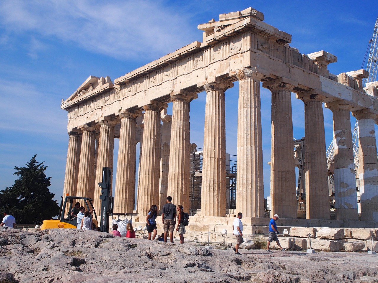 découvrez athènes, la capitale historique de la grèce. explorez ses monuments antiques, son riche patrimoine culturel et son ambiance méditerranéenne unique. idéal pour un voyage culturel et ensoleillé.