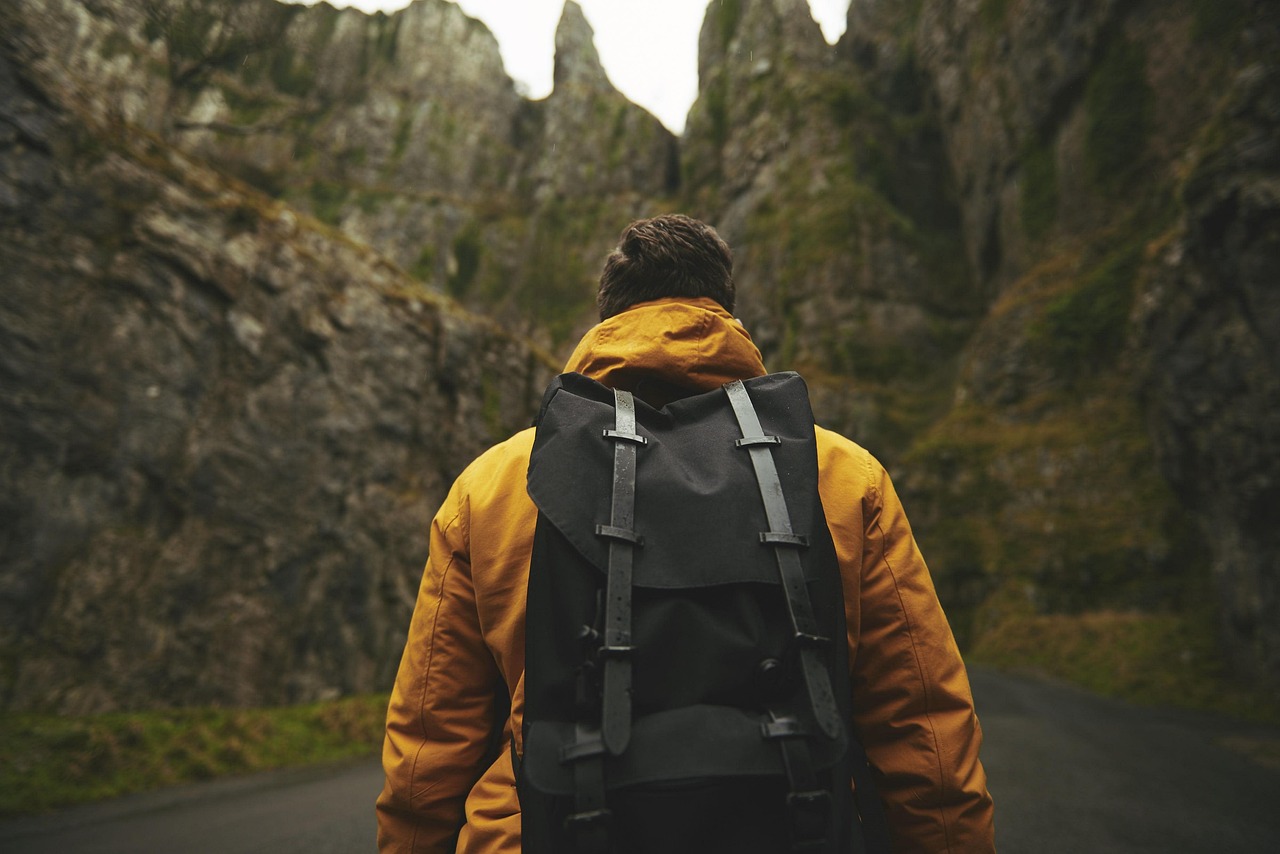 découvrez les meilleurs conseils, itinéraires et équipements pour vos randonnées en pleine nature. profitez pleinement de vos aventures hiking en toute sécurité.