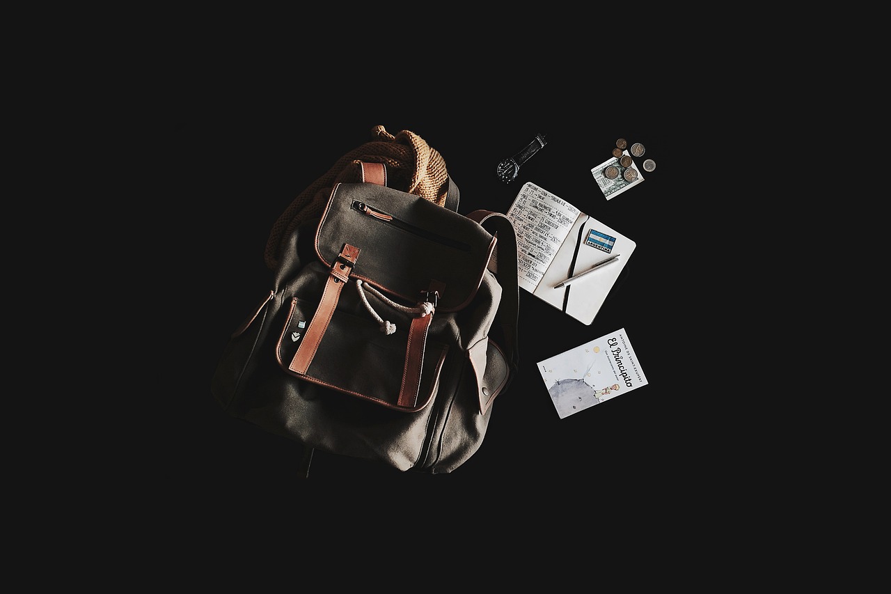 découvrez comment tenir un travel diary pour immortaliser vos voyages, organiser vos souvenirs et partager vos aventures à travers des récits inspirants et créatifs.