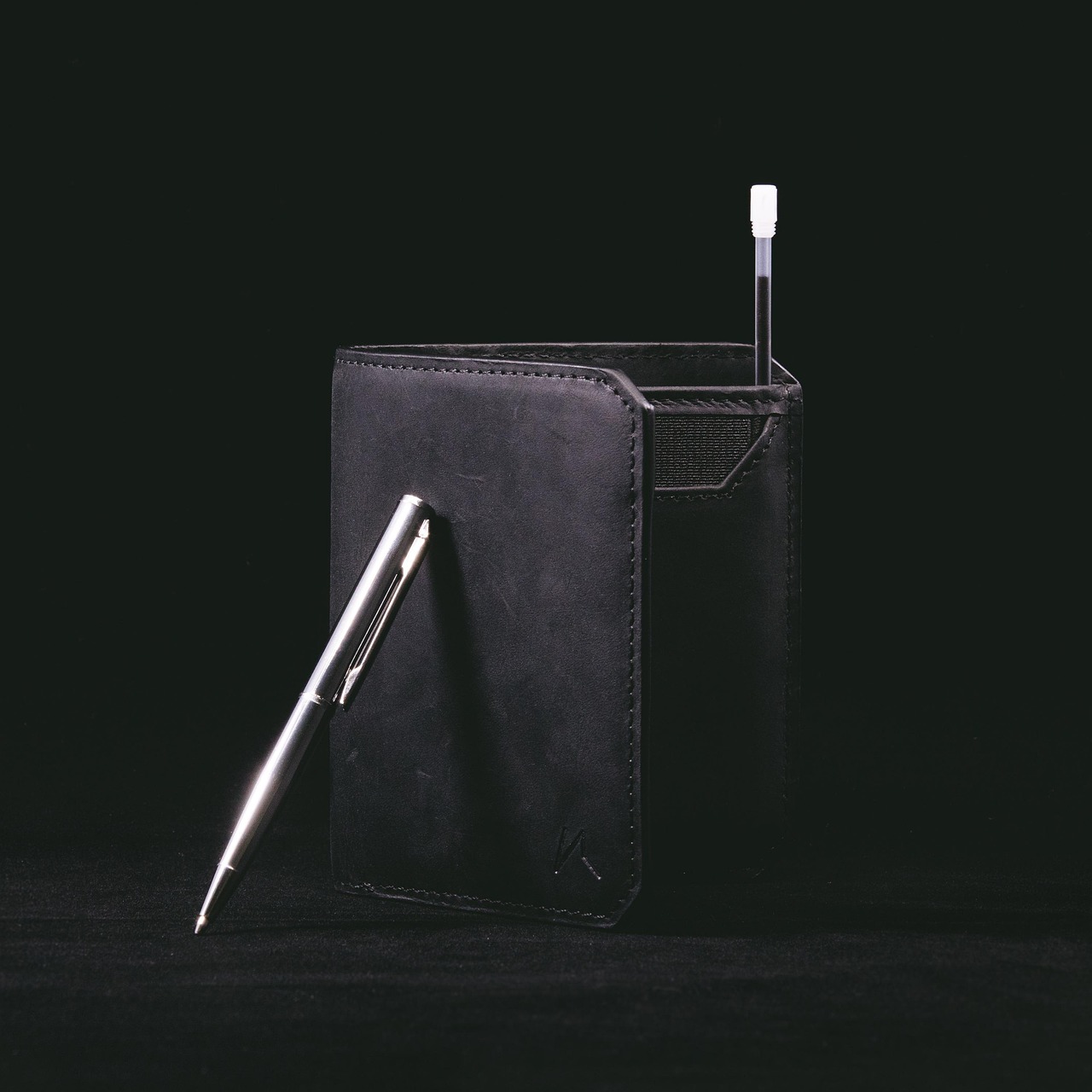 découvrez le concept du kaizen, une méthode japonaise d’amélioration continue pour optimiser la productivité, la qualité et l’efficacité dans votre vie personnelle et professionnelle.
