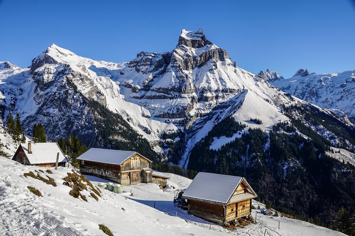 Surtourisme : Exploration des Réalités Cachées Derrière Ce Terme