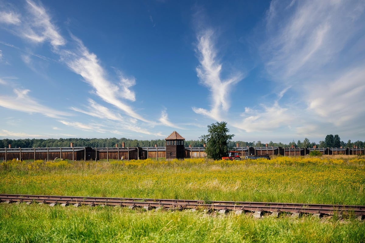 Visiter Auschwitz depuis Cracovie en 2026 : le guide pratique et détaillé de La Souris
