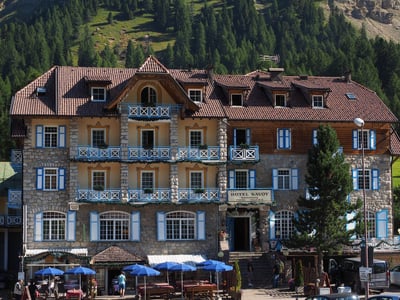 Quelle est la différence entre hôtels, auberges et Airbnb ?