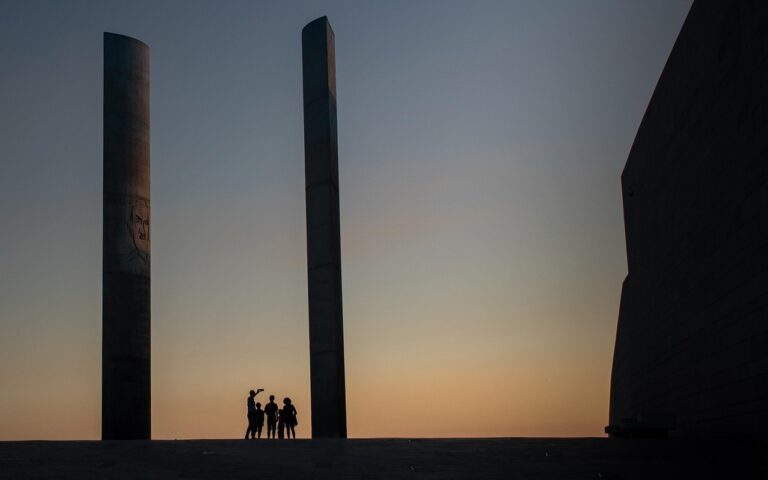 découvrez les meilleures activités et destinations pour des voyages en famille inoubliables en virginie. guide complet pour des vacances réussies avec enfants.